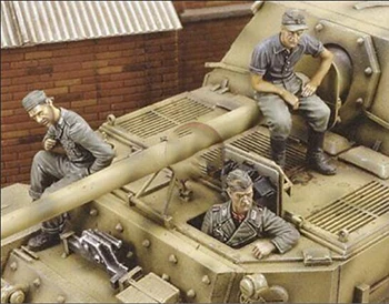 Новый в разобранном виде экипаж древнего танка 1/35 (БЕЗ машины, только 3 человека), набор неокрашенных моделей из смолы